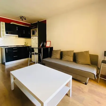 First Line Studio/center/5p! דירה